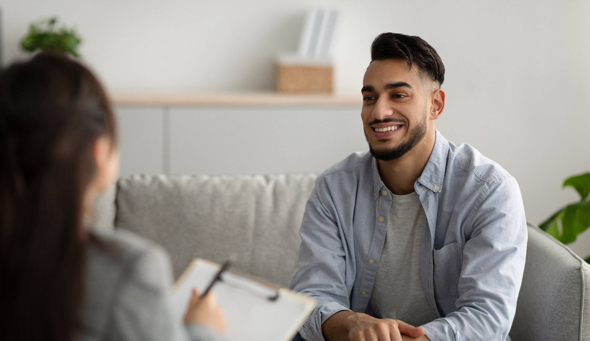 Arzt und Patientin im Gespräch